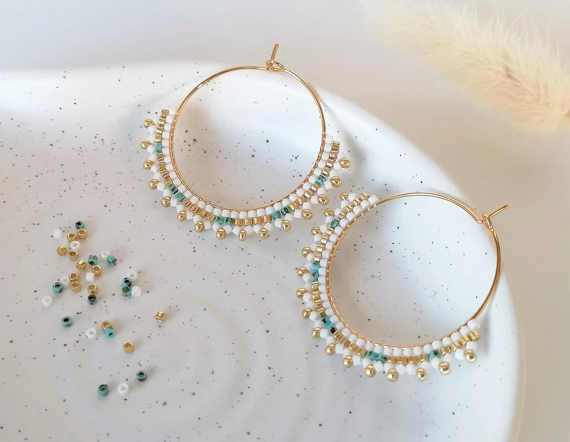 Boucles d'oreilles Créoles Solar picasso - Perles Miyuki - Bijoux Montréal - Lou Inspirations
