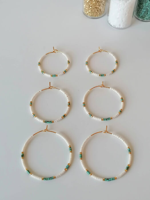 Boucles d'oreilles Créoles Picasso - Perles Miyuki - Bijoux Montréal - Lou_Inspirations