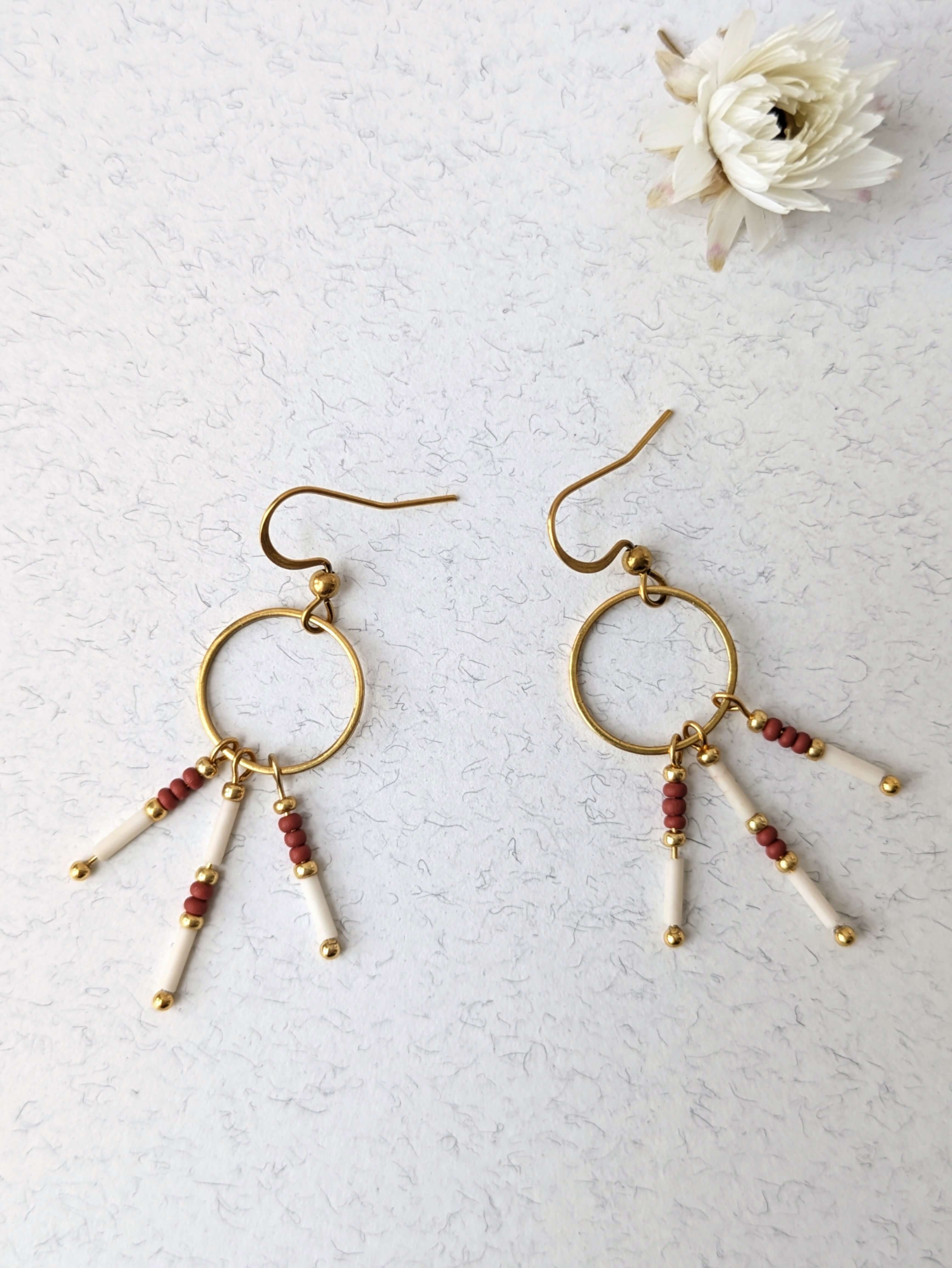 Boucles_d_oreilles_pendantes_anneaux_ethniques_1