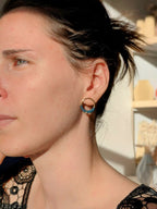 Boucles_d_oreilles_pour_femmes_-_anneaux_noues_-_vert_emeraude_-_Portees_-_Esprit_macrame_-_Fait_main_au_quebec_-_Lou_Inspirations