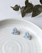 Boucles d'oreilles triangle | Motif berlingot | Tissées à la main en perles de verre