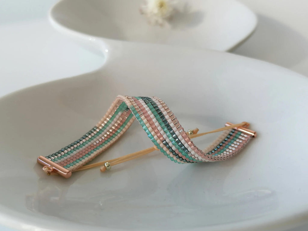 Bracelet Silk en perles Miyuki sur métier à tisser - Bijoux Montréal - Lou Inspirations