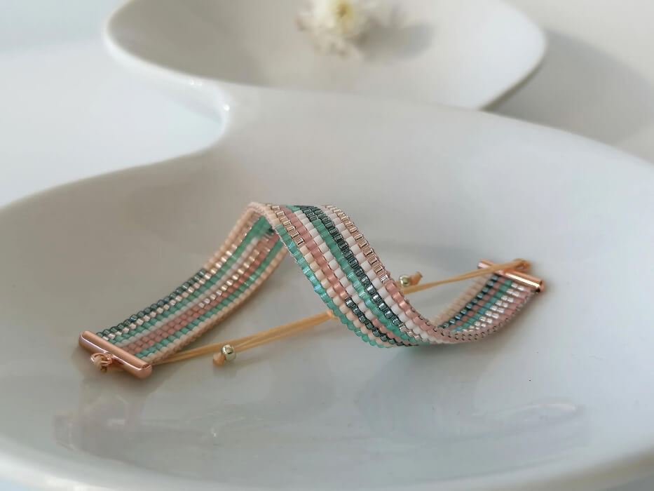 Bracelet Silk en perles Miyuki sur métier à tisser - Bijoux Montréal - Lou Inspirations