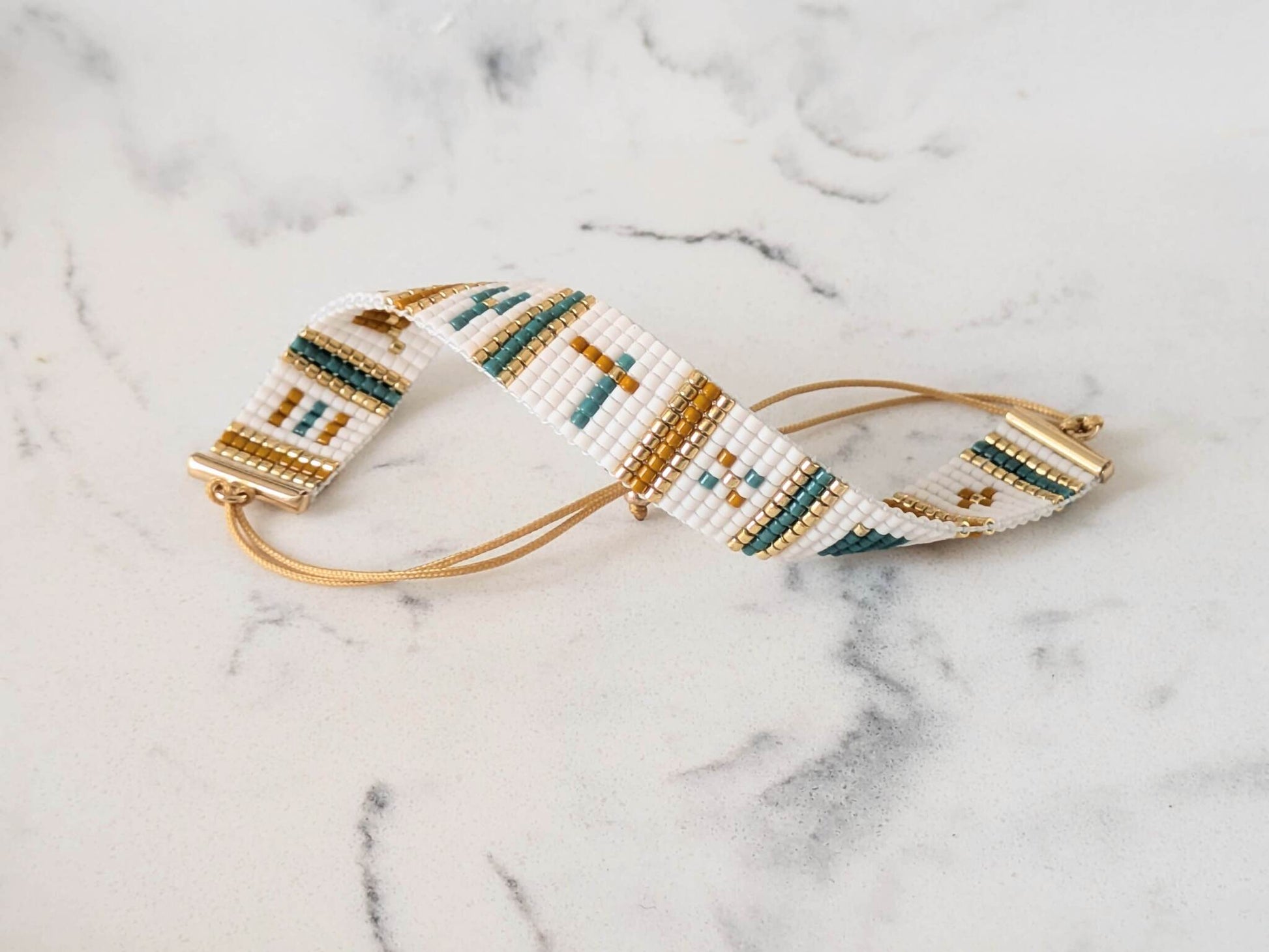 Bracelet Totem en perles Miyuki  - Bijoux Montréal - Lou Inspirations
