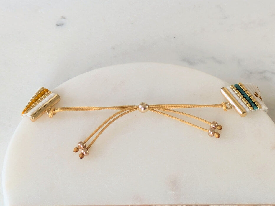 Bracelet Totem en perles Miyuki sur métier à tisser - Vue fermeture - Bijoux Montréal - Lou Inspirations