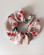 Chouchou à motifs cerises doux et fluffy