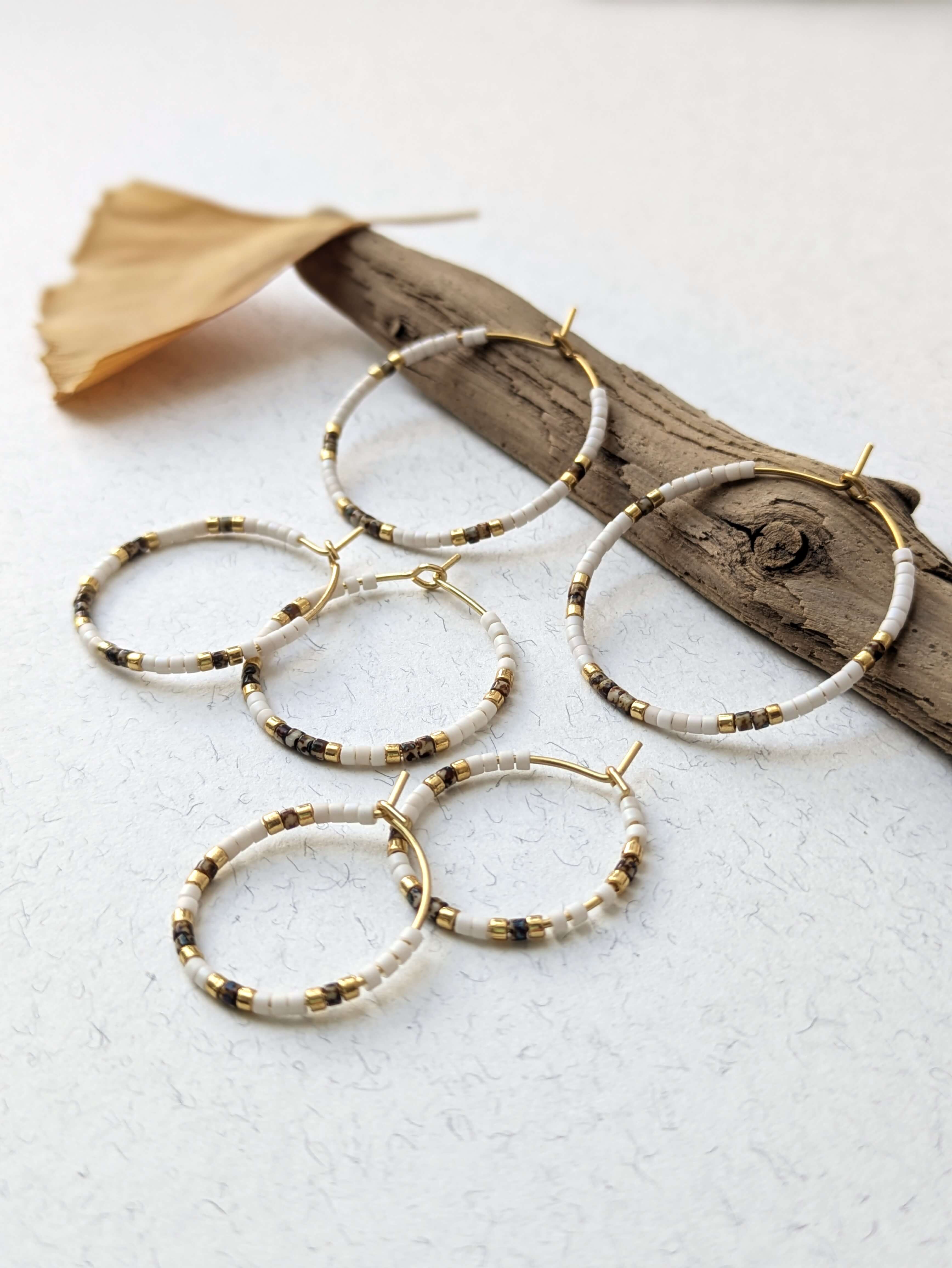 Creoles_marron_picasso-perles de verre-bijoux-lou inspirations