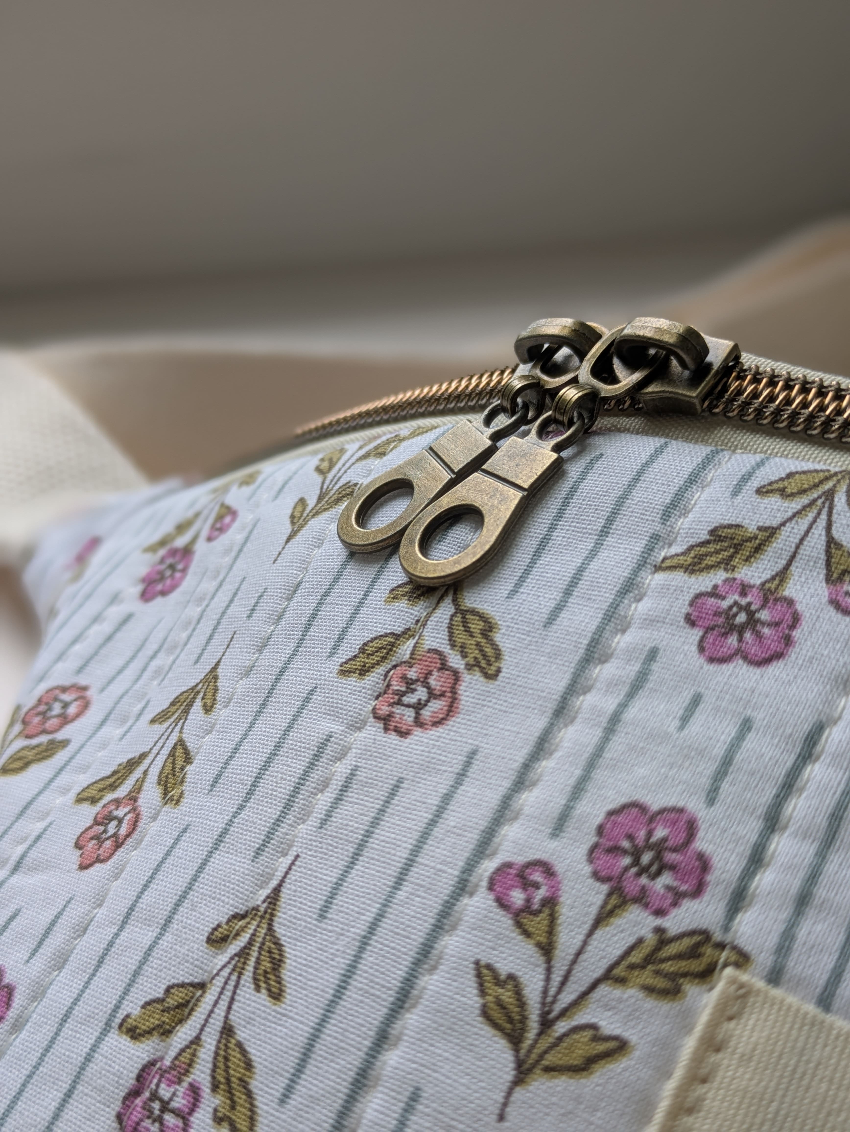 Sac banane | Motif Floréa | Sacoche artisanale faite au Québec