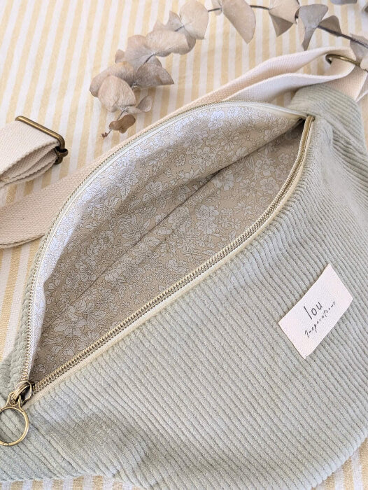 Sac banane ouvert - Velours Vert sauge - Accessoire mode - Lou Inspirations