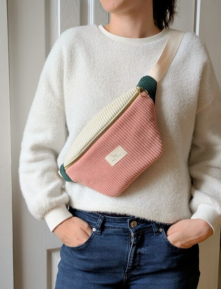 Sac_banane_tricolore_Rose_porte_-_Lou_inspirations