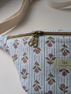 Sac banane | Motif Floréa | Sacoche artisanale faite au Québec